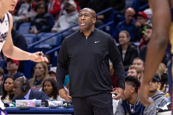 Knicks Officially Appoint Mike Brown As Head Coach